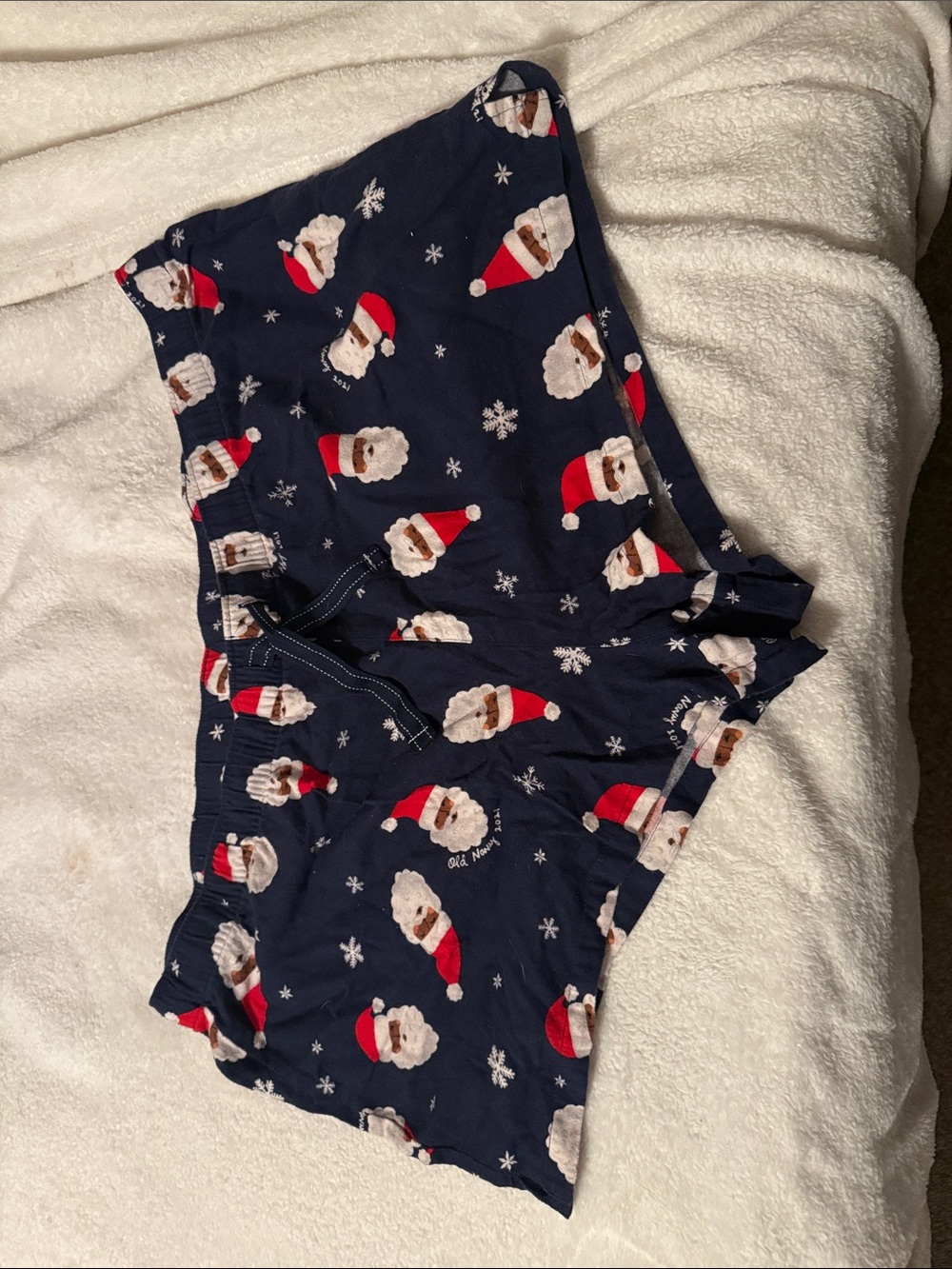 Old Navy Navy Santa-Print Women’s Lounge Shorts